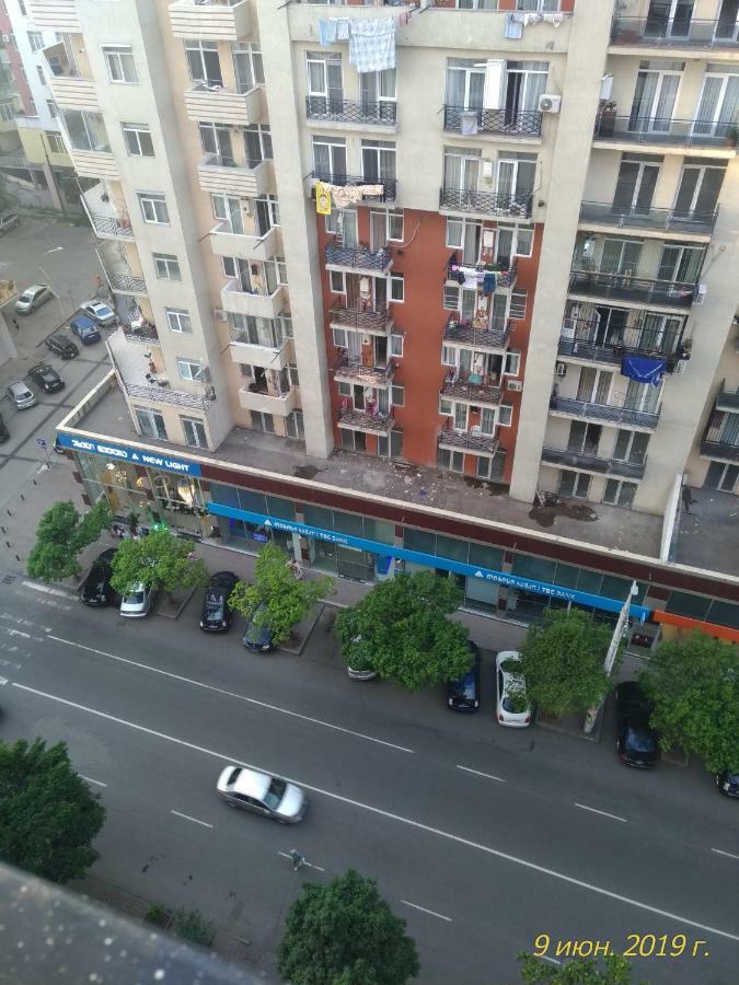 Dariana Apartment Батуми Екстериор снимка