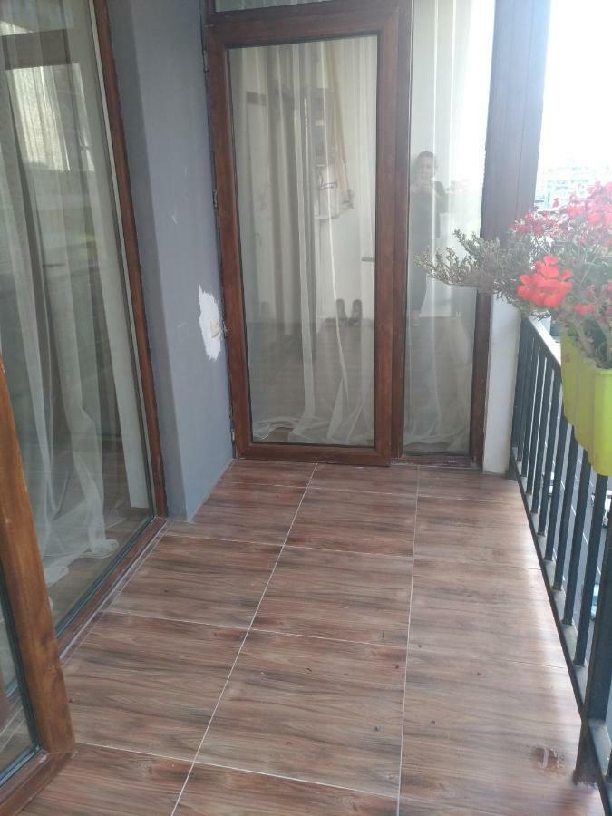 Dariana Apartment Батуми Екстериор снимка